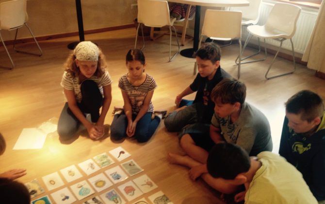 Fotky z anglického příměstského tábora v Budějovicích – týden od 11.7.2015 Fotky z anglického příměstského tábora v Budějovicích – týden od 11.7.2015