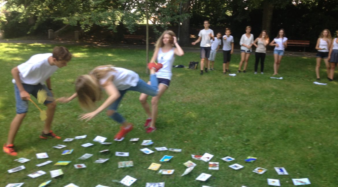 Fotky z anglického příměstského tábora v Budějovicích – týden od 18.7.2015