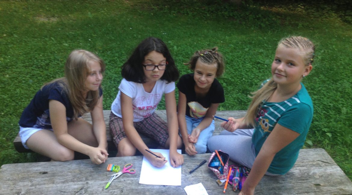 Fotky z anglického tábora Nová pec na Šumavě – 30.7. – 6.8. 2016 Fotky z anglického tábora Nová pec na Šumavě – 30.7. – 6.8. 2016